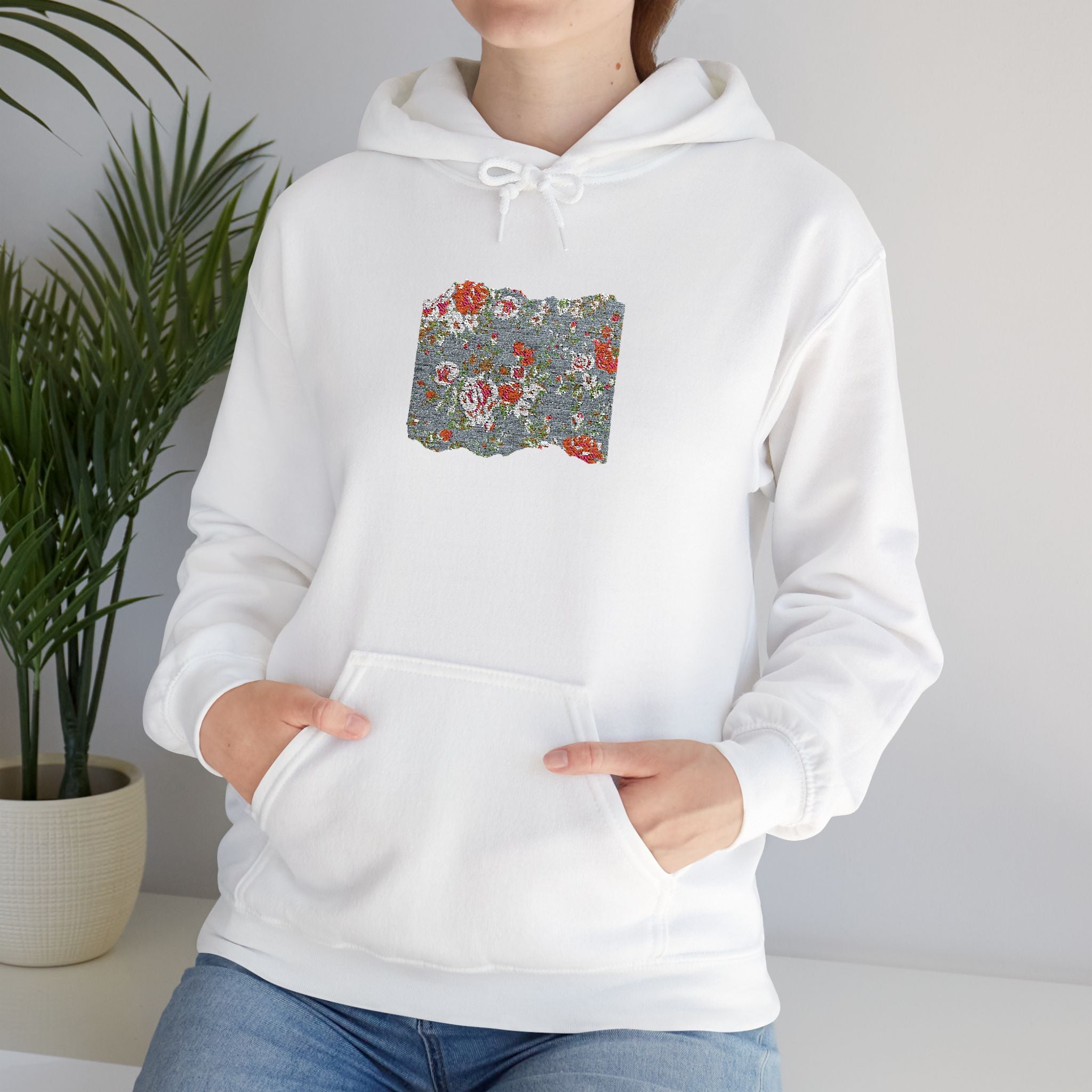 Mo Flower - Unisex Heavy Blend™ Hooded Sweatshirt