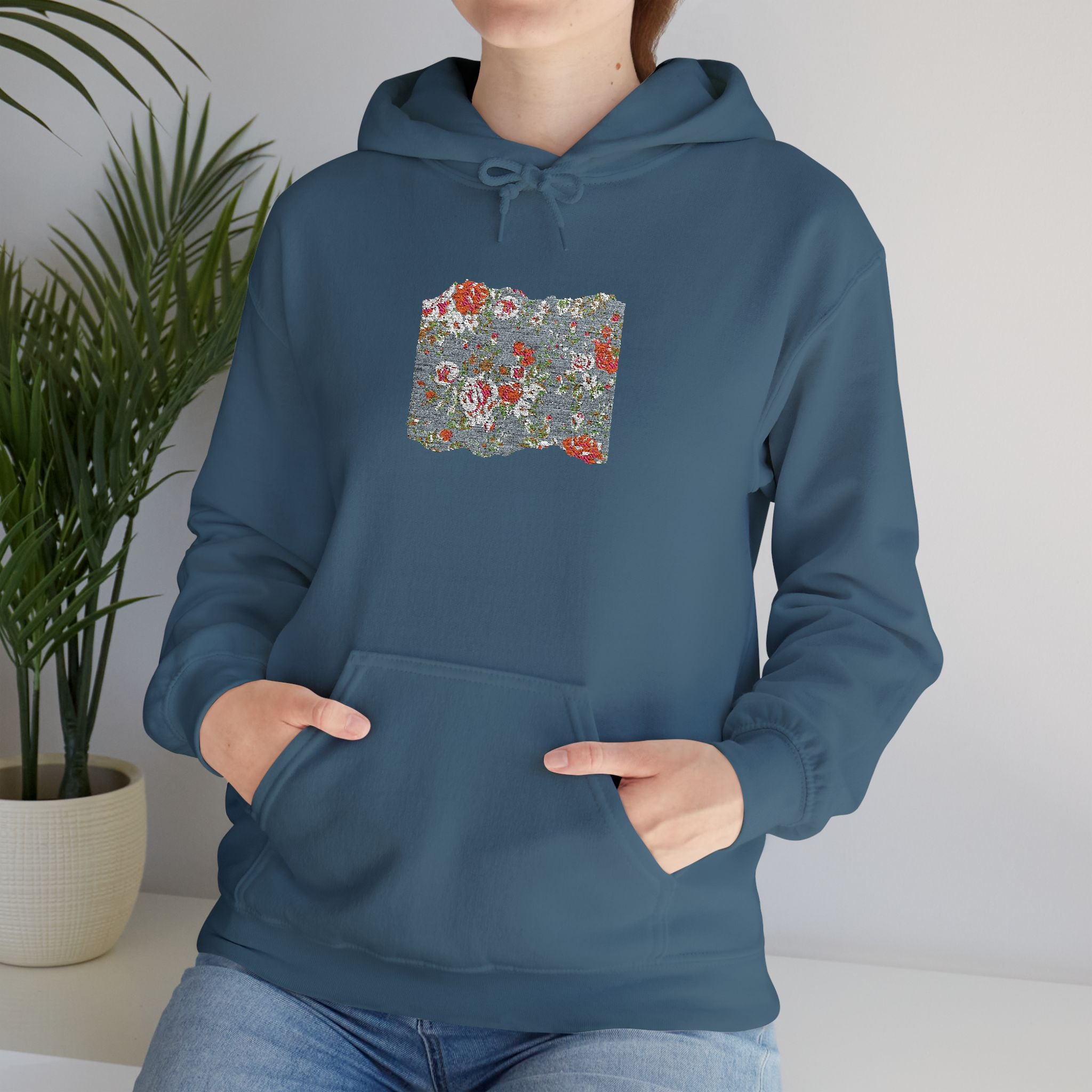 Mo Flower - Unisex Heavy Blend™ Hooded Sweatshirt